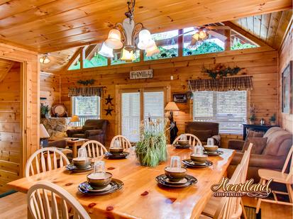 Full Kitchen with Dinning Area - seating for 8